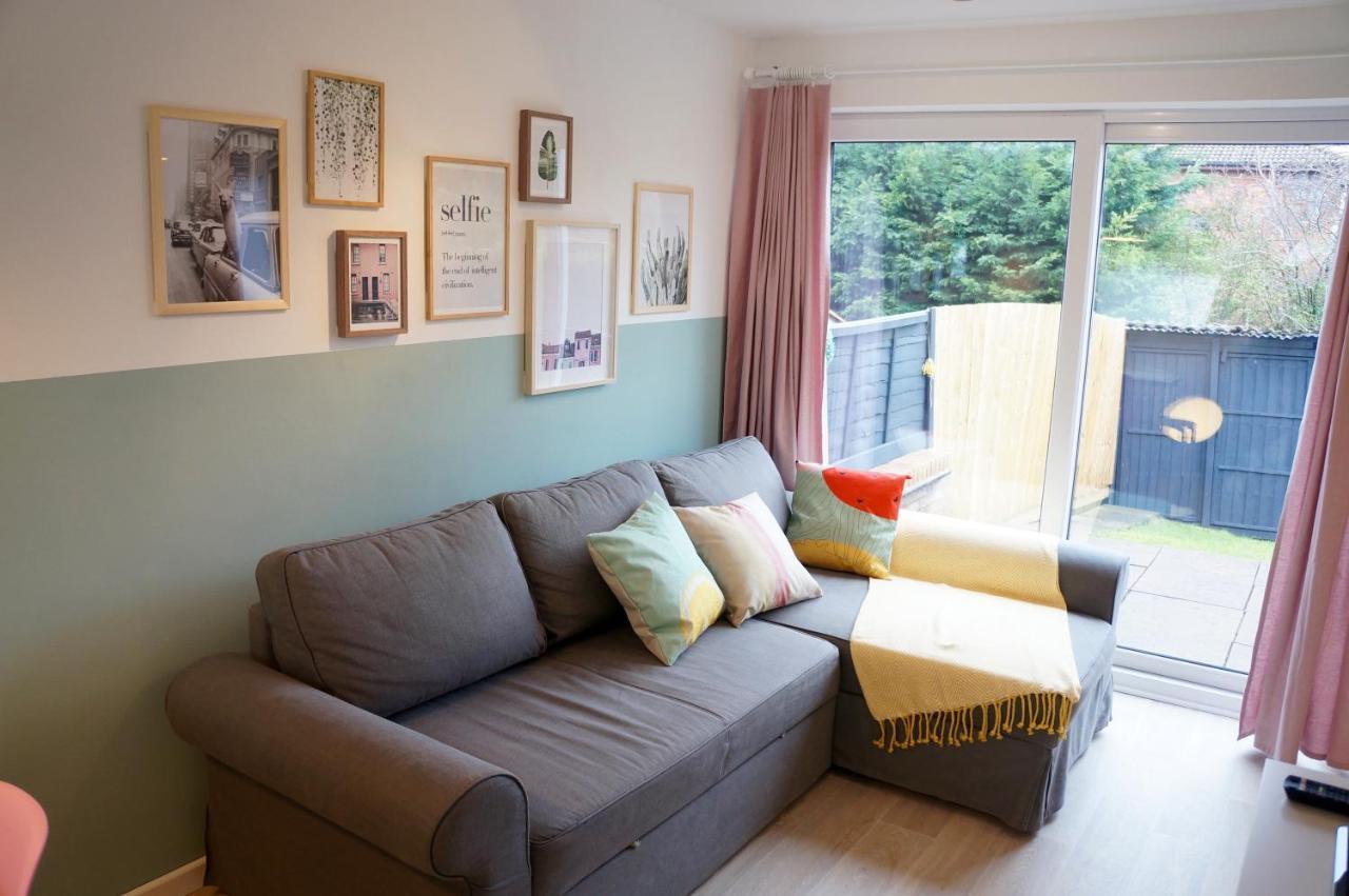 Ferienwohnung The Oldbrook Garden Flat Milton Keynes Exterior foto