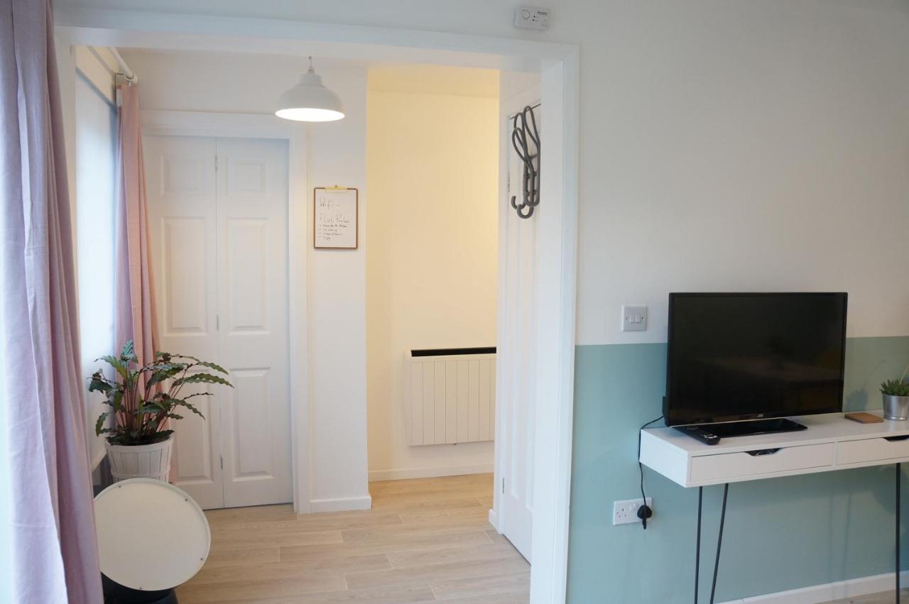 Ferienwohnung The Oldbrook Garden Flat Milton Keynes Exterior foto